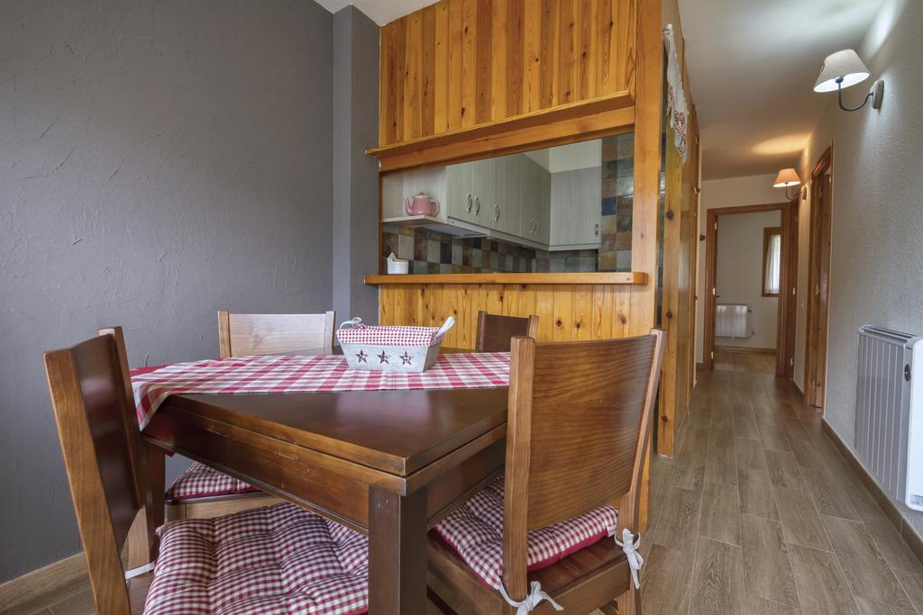 La Ginesta 2, Apartaments De Muntanya Estación 객실 사진